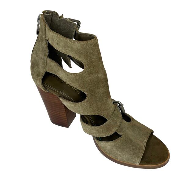 Mark Fisher Calinda Sandals Women's 8.5 | Olive Green | Suede Block Heel | NWOT - Picture 2 of 10